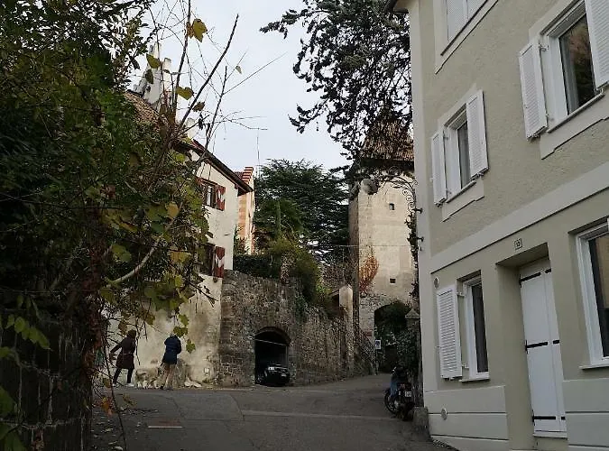 Space Nr. 11 アパート